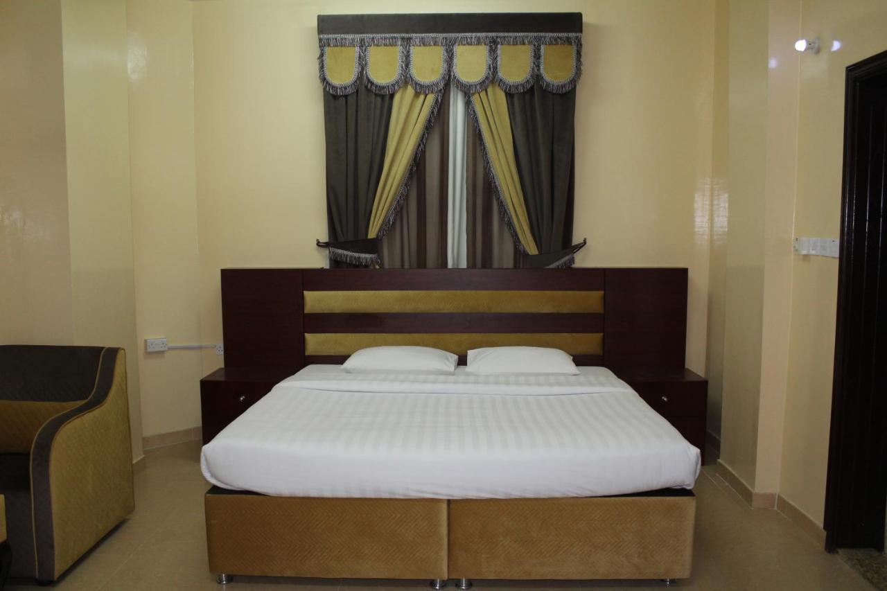 Al Aman Hotel Apartment El Buraymi Dış mekan fotoğraf